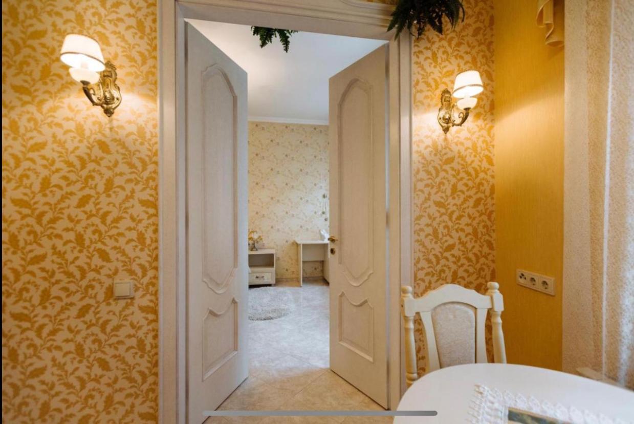 Central Lviv House מראה חיצוני תמונה